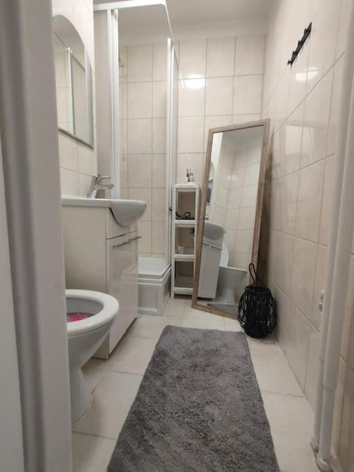 Apartament Szmaragdowy Centrum Appartement Warschau Buitenkant foto