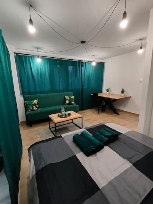 Apartament Szmaragdowy Centrum Appartement Warschau Buitenkant foto
