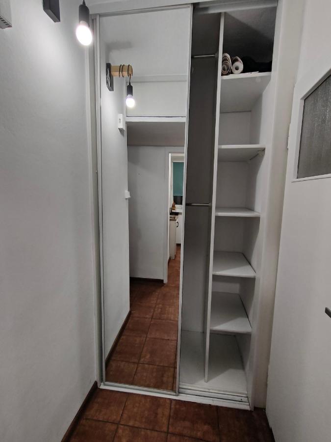 Apartament Szmaragdowy Centrum Appartement Warschau Buitenkant foto
